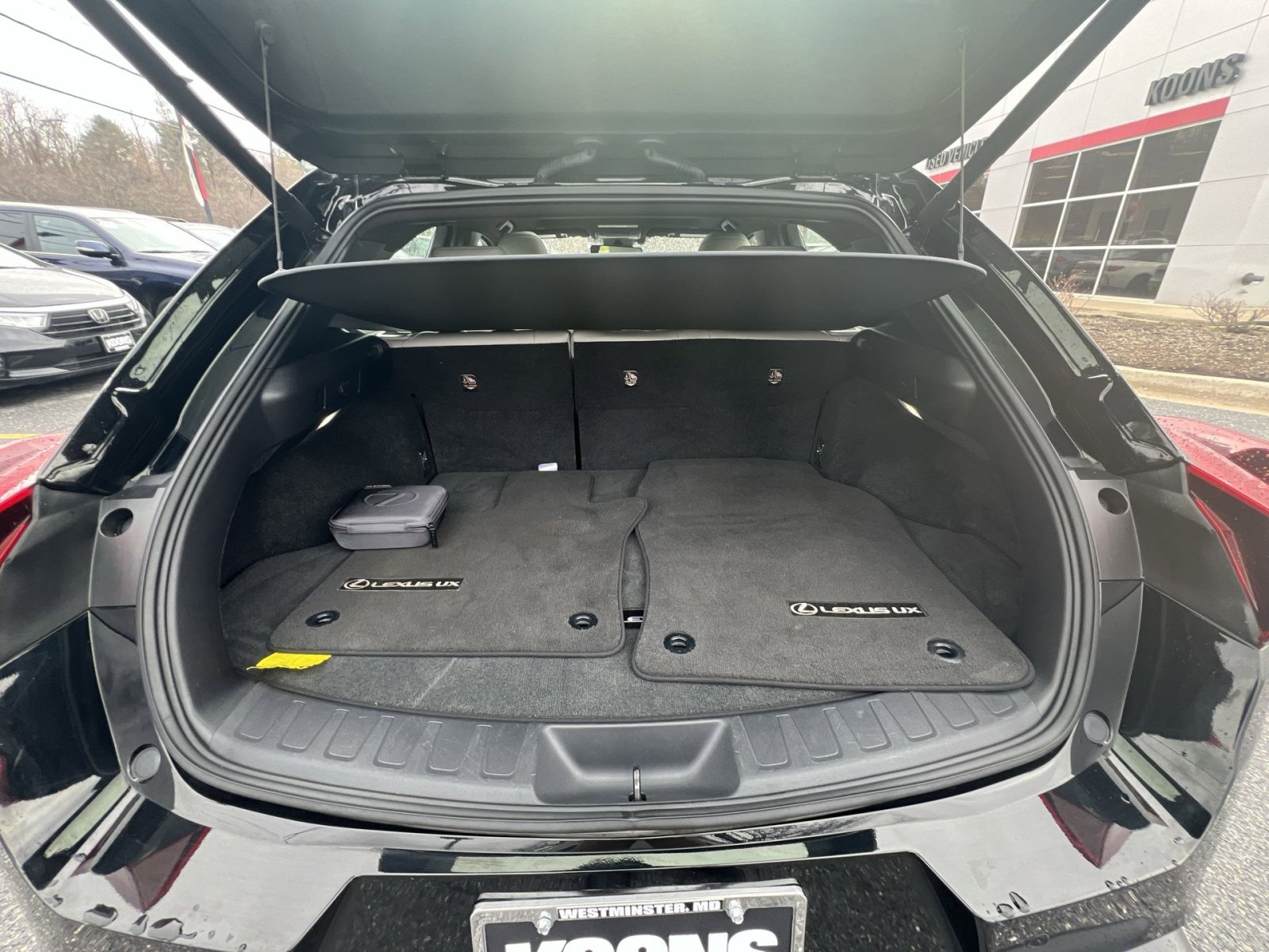 Used 2023 Lexus UX 250h FWD w/ Accessory Package (Z1) image 25