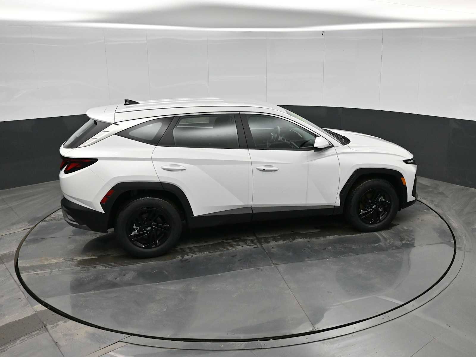 New 2026 Hyundai Tucson SE image 29