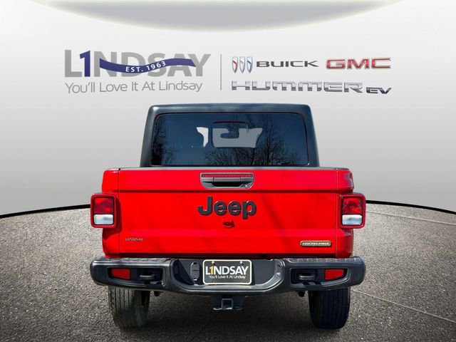 Used 2023 Jeep Gladiator Sport AWD/4WD image 3