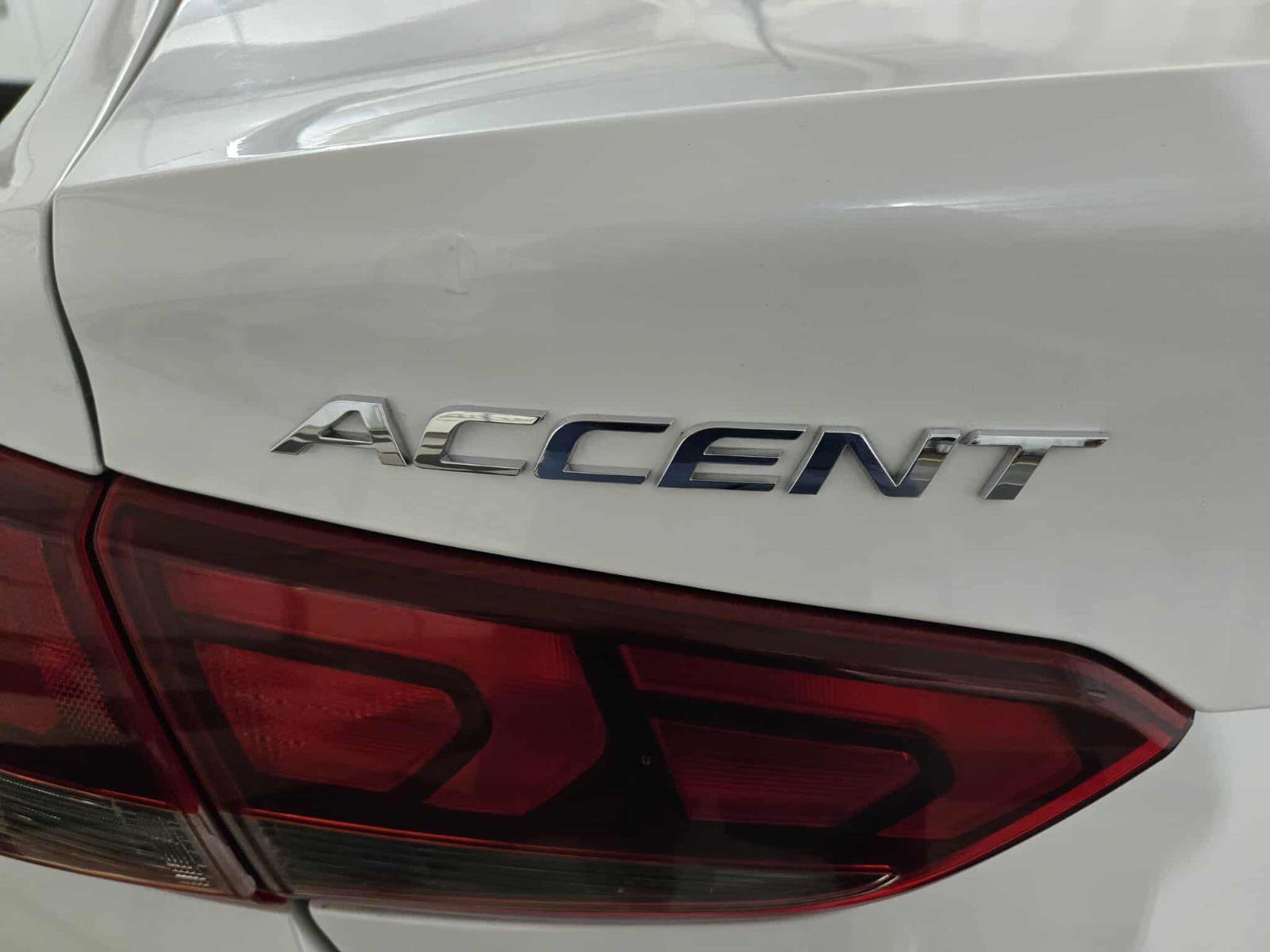 Used 2021 Hyundai Accent SE w/ Cargo Package image 29