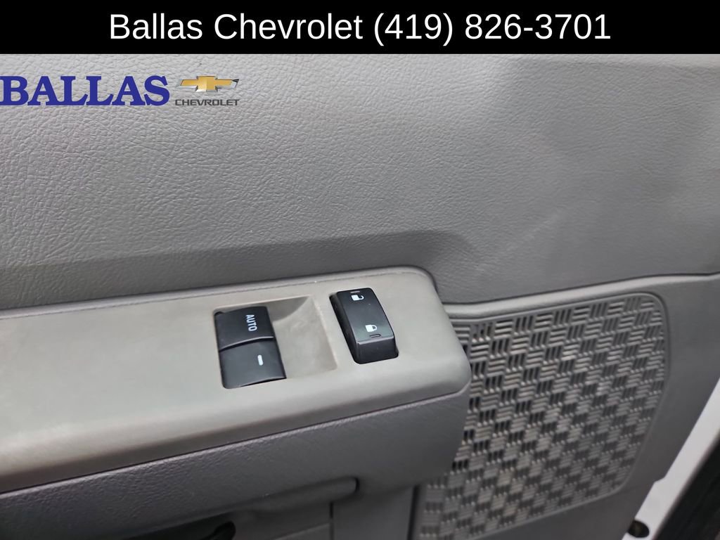 Used 2011 Ford E-350 and Econoline 350 XLT RWD image 22