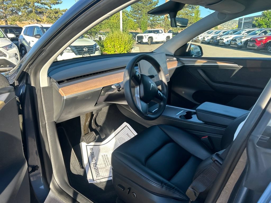 Used 2023 Tesla Model Y Long Range AWD/4WD image 23