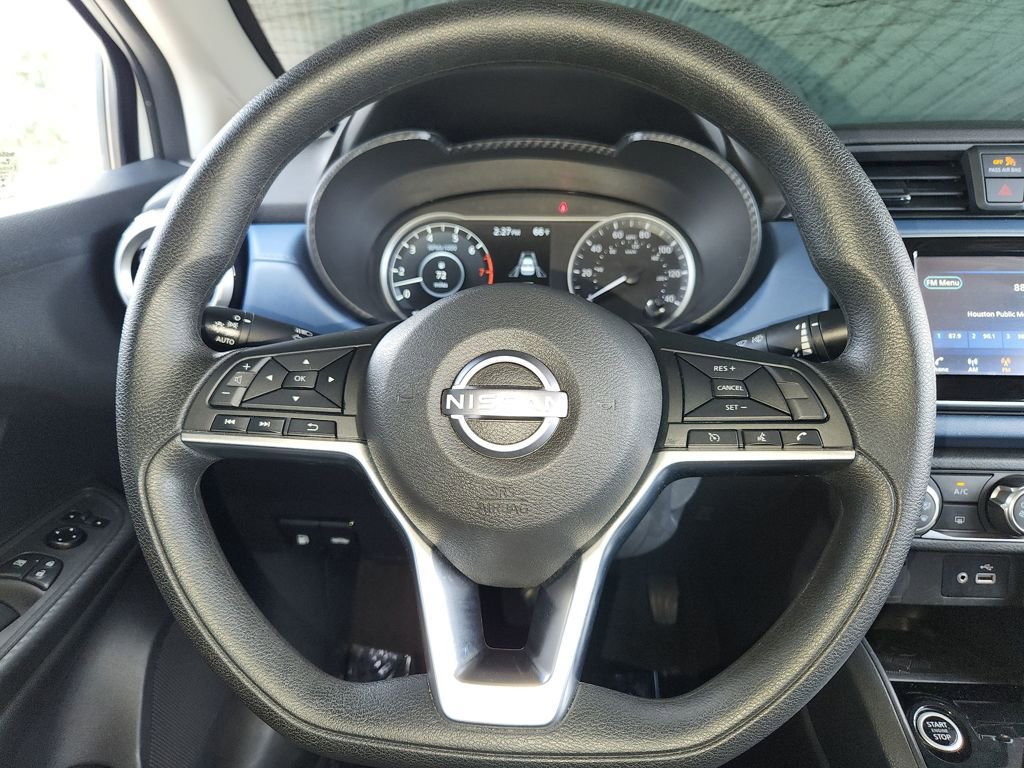 Used 2025 Nissan Versa SV image 22
