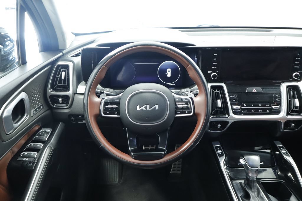Used 2022 Kia Sorento SX AWD/4WD image 23
