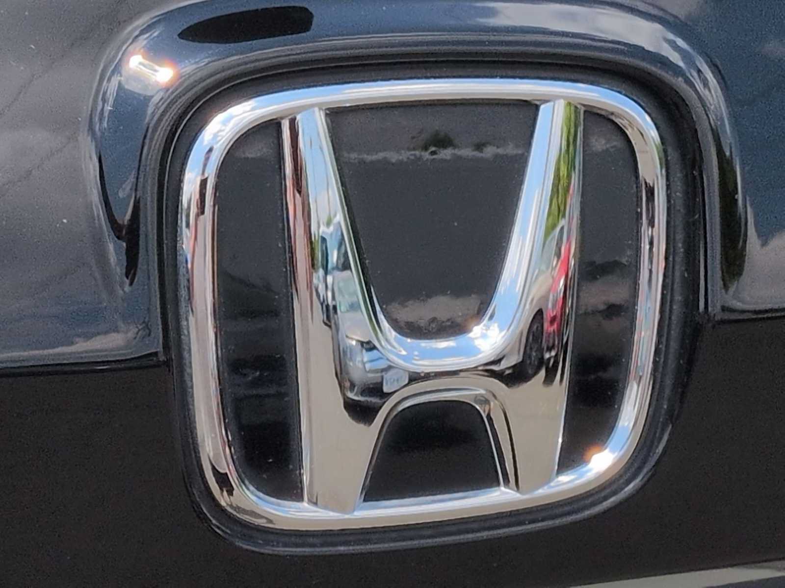 Used 2025 Honda CR-V EX-L image 12