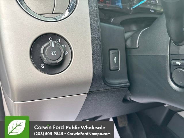 Used 2017 Ford Expedition EL XLT w/ Equipment Group 202A AWD/4WD image 15