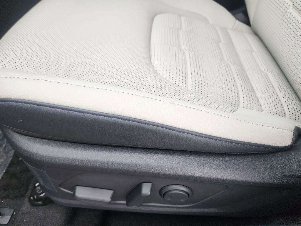 New 2026 Kia Sportage SX Prestige image 9