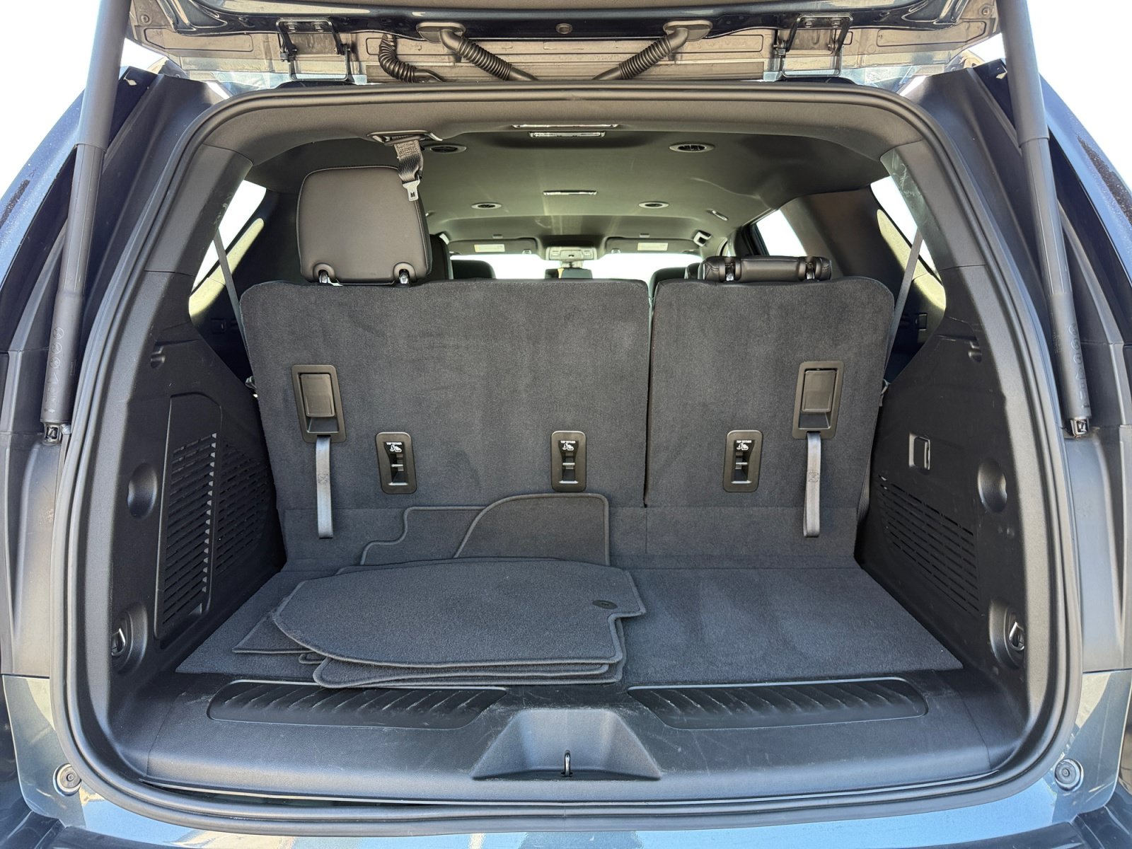 Used 2021 Chevrolet Tahoe LT AWD/4WD image 17