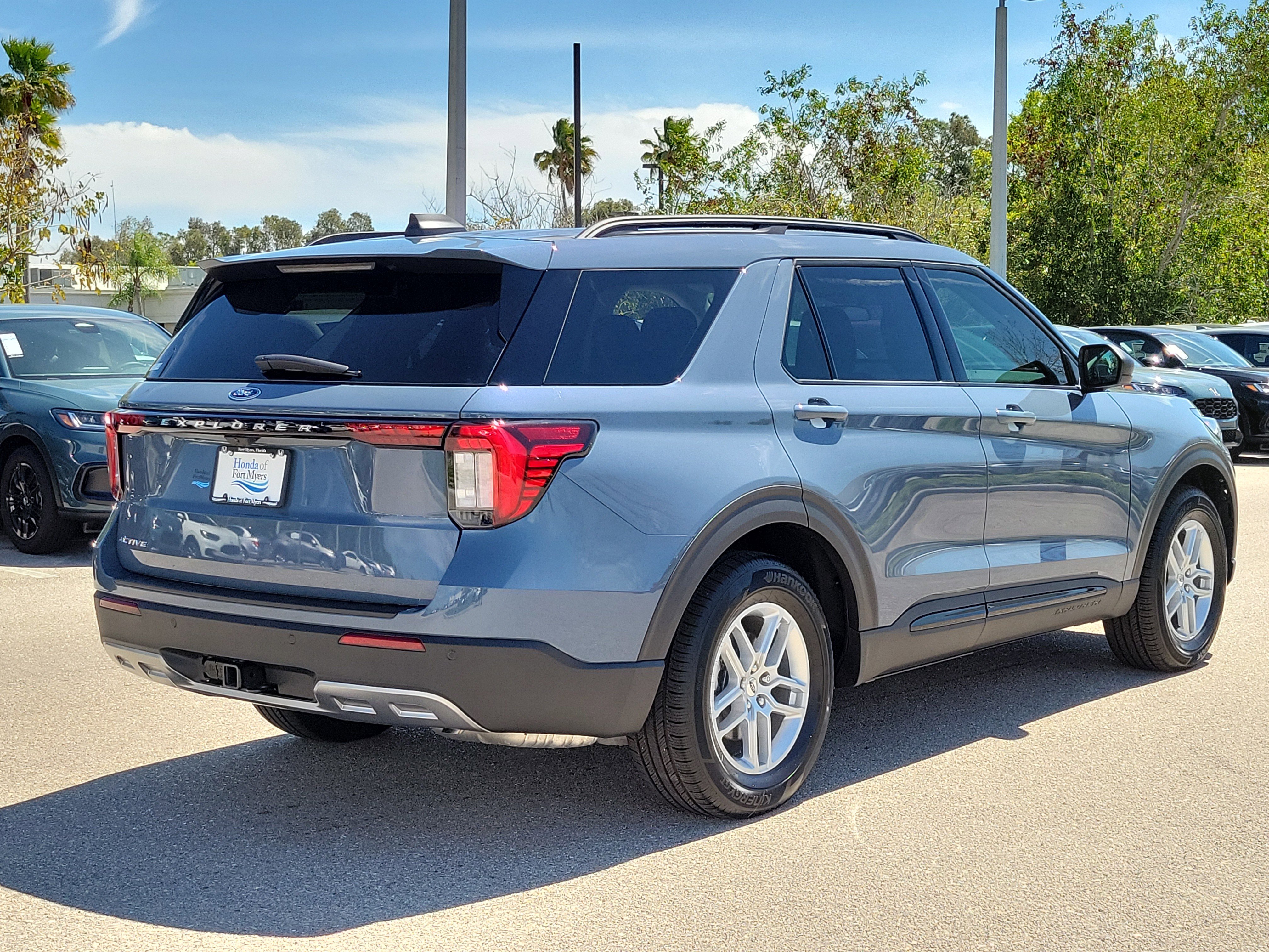Used 2026 Ford Explorer Active w/ Active Comfort Package image 6