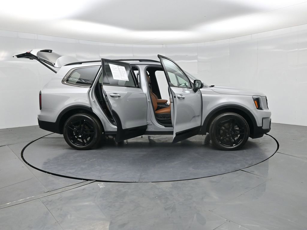 Certified 2025 Kia Telluride EX X-Line AWD/4WD image 3