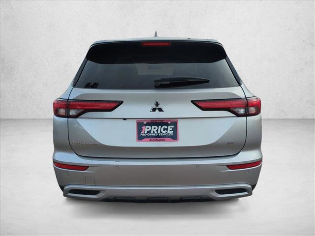 Used 2024 Mitsubishi Outlander SE image 7