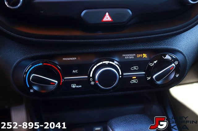 Certified 2024 Kia Soul LX w/ LX Technology Package FWD image 23
