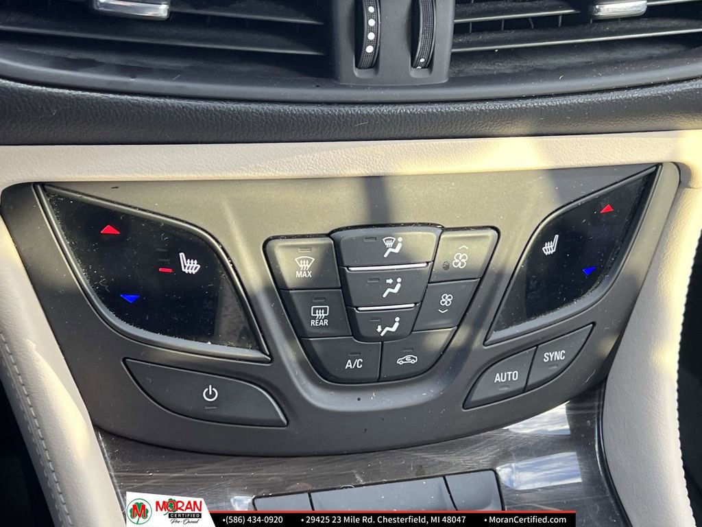 Used 2019 Buick Envision Essence image 20