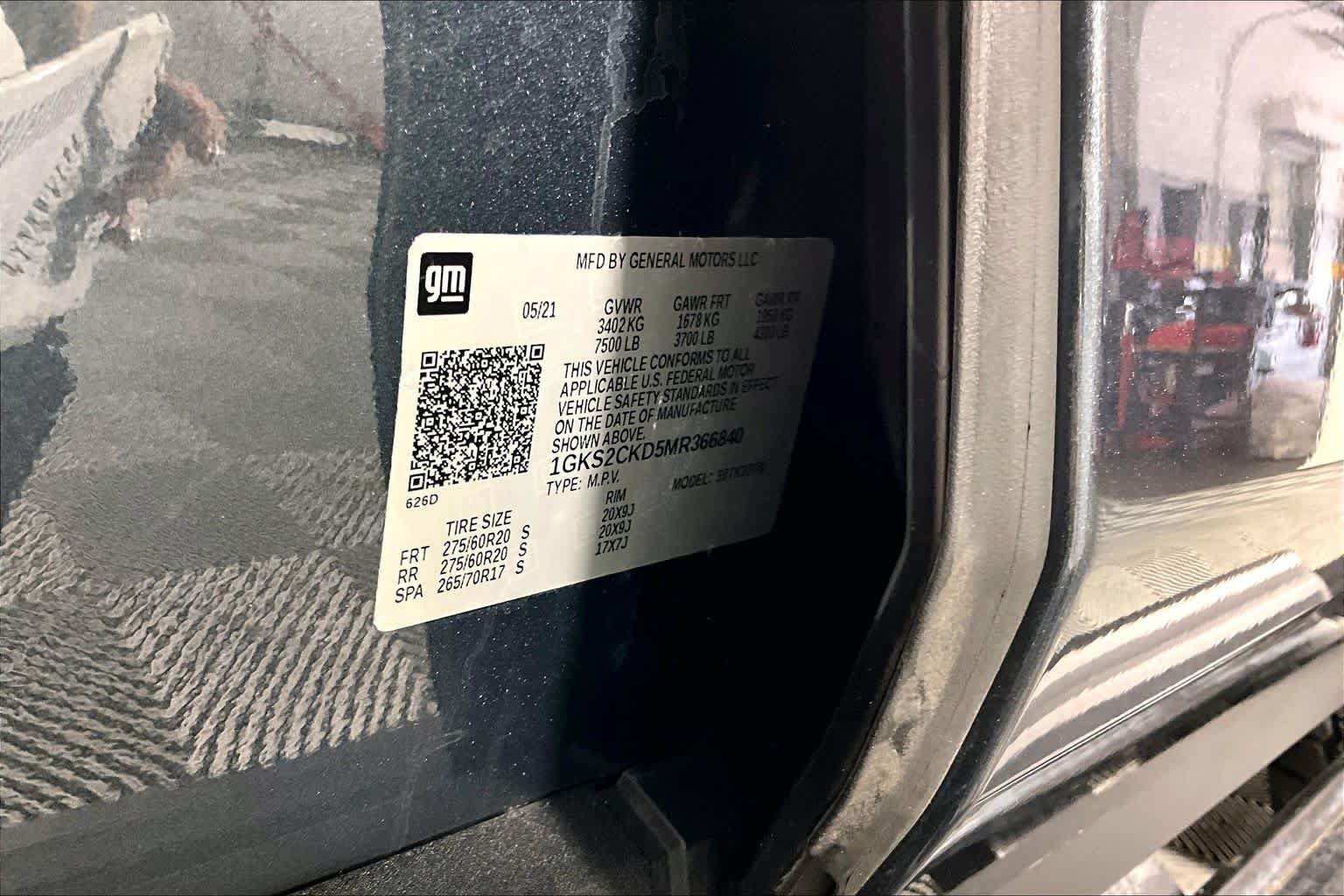 Certified 2021 GMC Yukon AT4 w/ AT4 Premium Plus Package AWD/4WD image 34