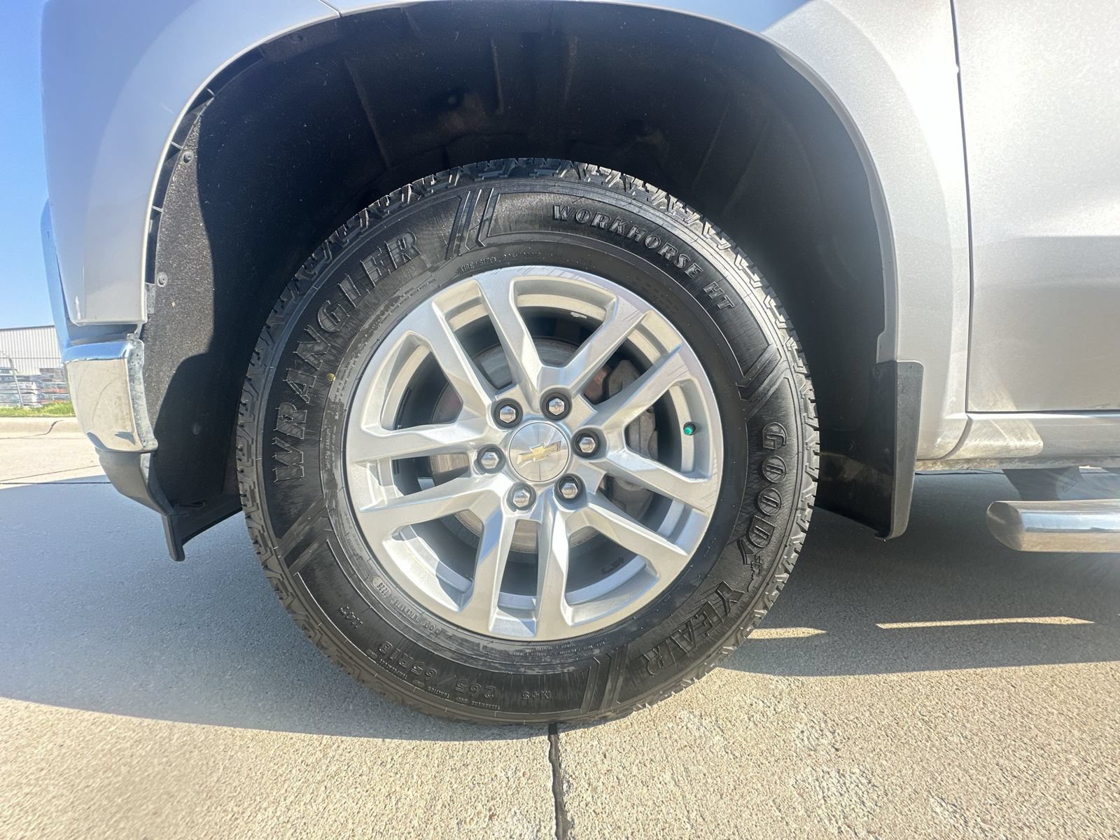 Certified 2020 Chevrolet Silverado 1500 LT w/ All-Star Edition AWD/4WD image 34