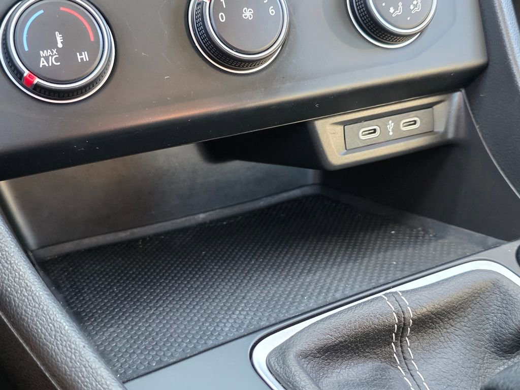 Used 2024 Volkswagen Jetta S image 30