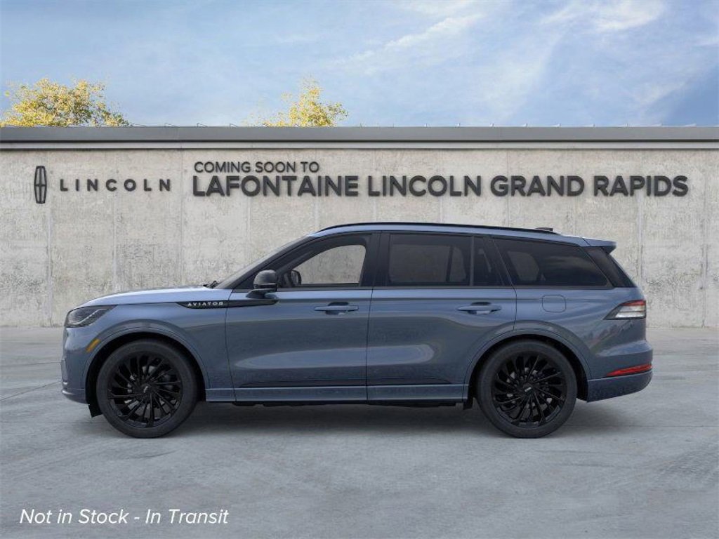 New 2026 Lincoln Aviator Reserve image 3