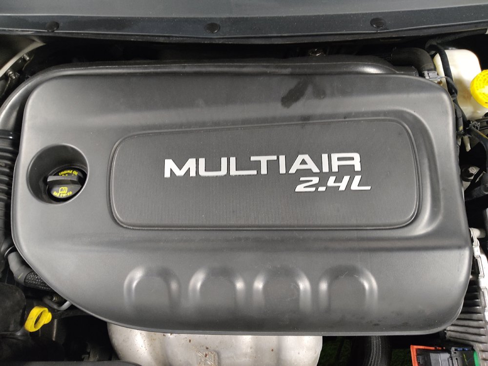 Used 2018 Jeep Cherokee Limited w/ Technology Group AWD/4WD image 30