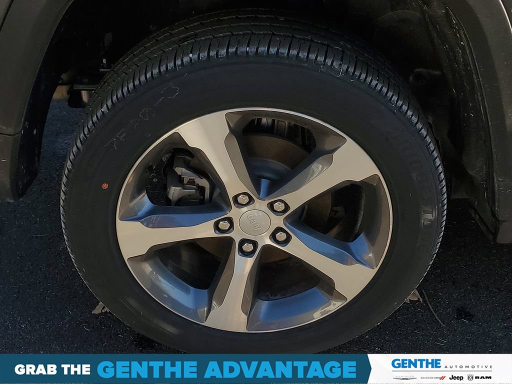 Certified 2024 Jeep Grand Cherokee Limited AWD/4WD image 5