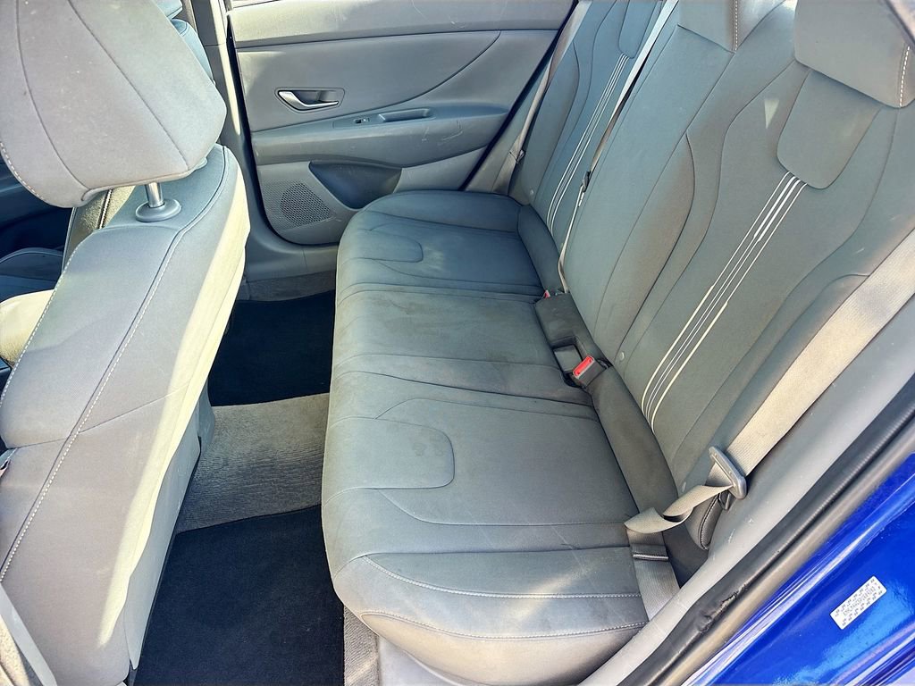 Used 2023 Hyundai Elantra SEL w/ Cargo Package image 22
