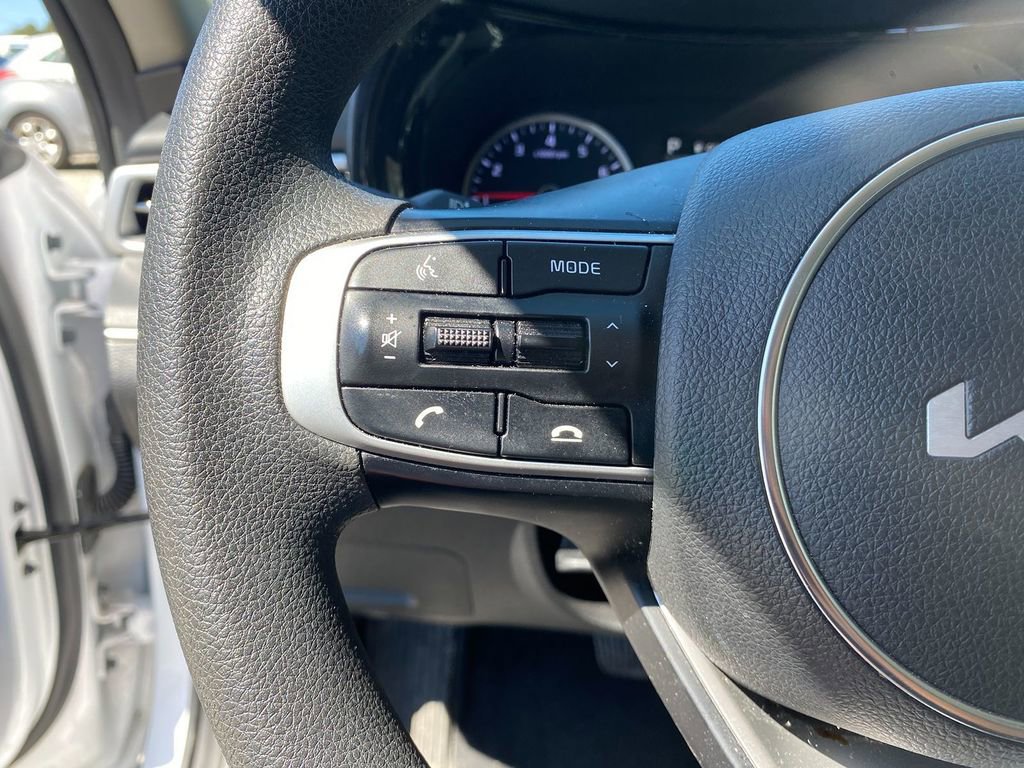 Used 2023 Kia K5 LXS image 16