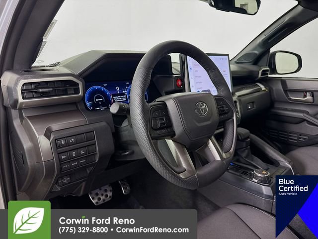 Used 2025 Toyota Tacoma TRD Sport w/ TRD Sport Upgrade Package image 11