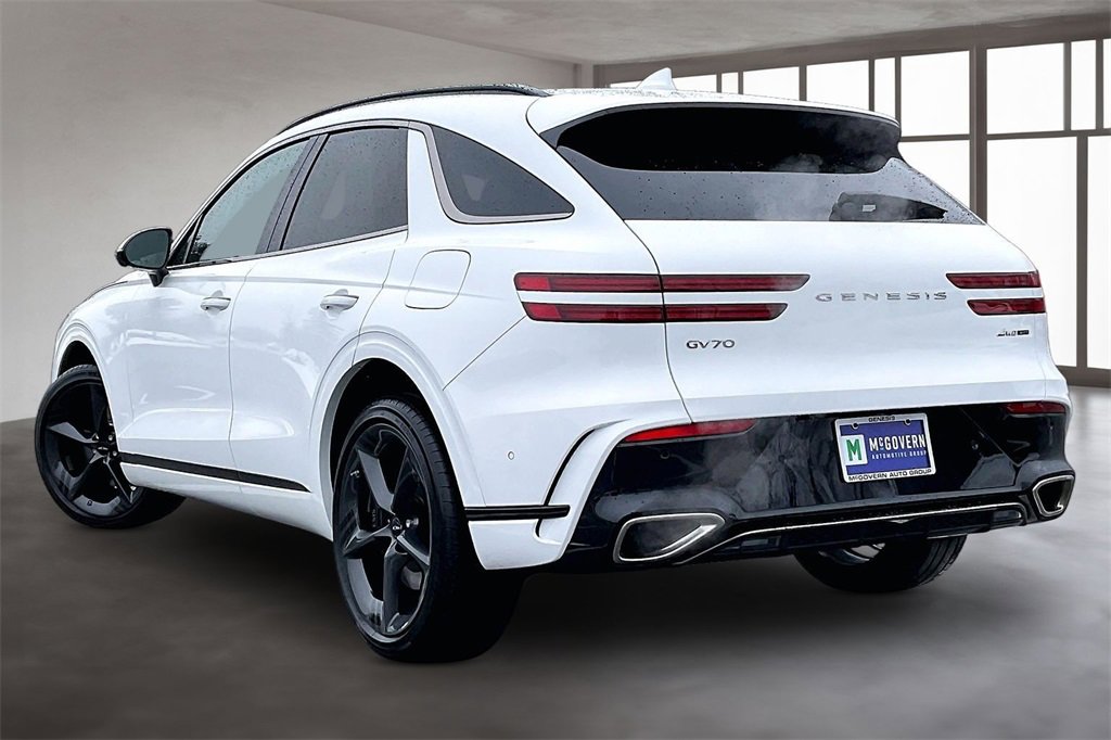 Used 2026 Genesis GV70 3.5T Sport Prestige image 4