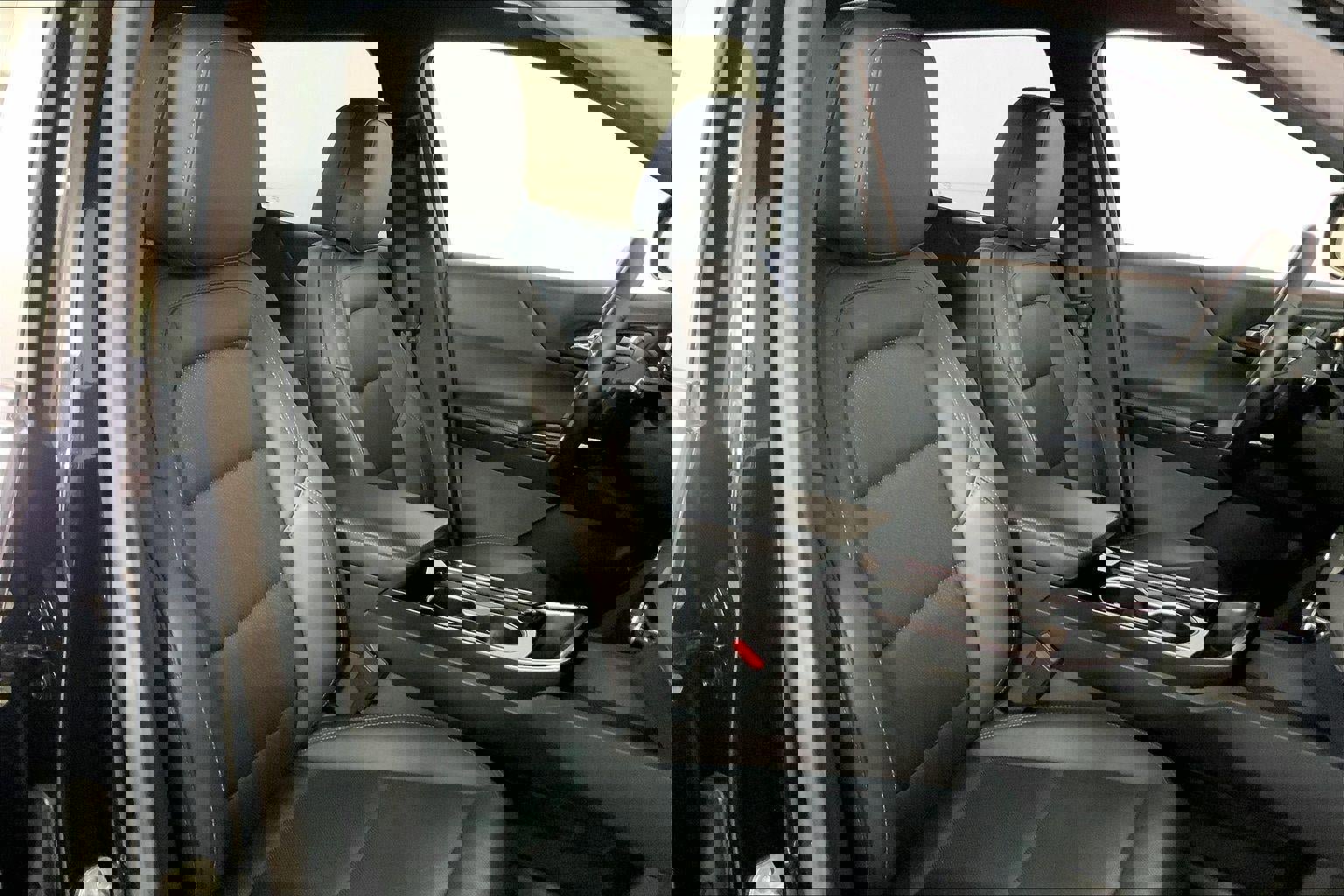 Used 2025 Chevrolet Equinox LT w/ Convenience Package II image 7