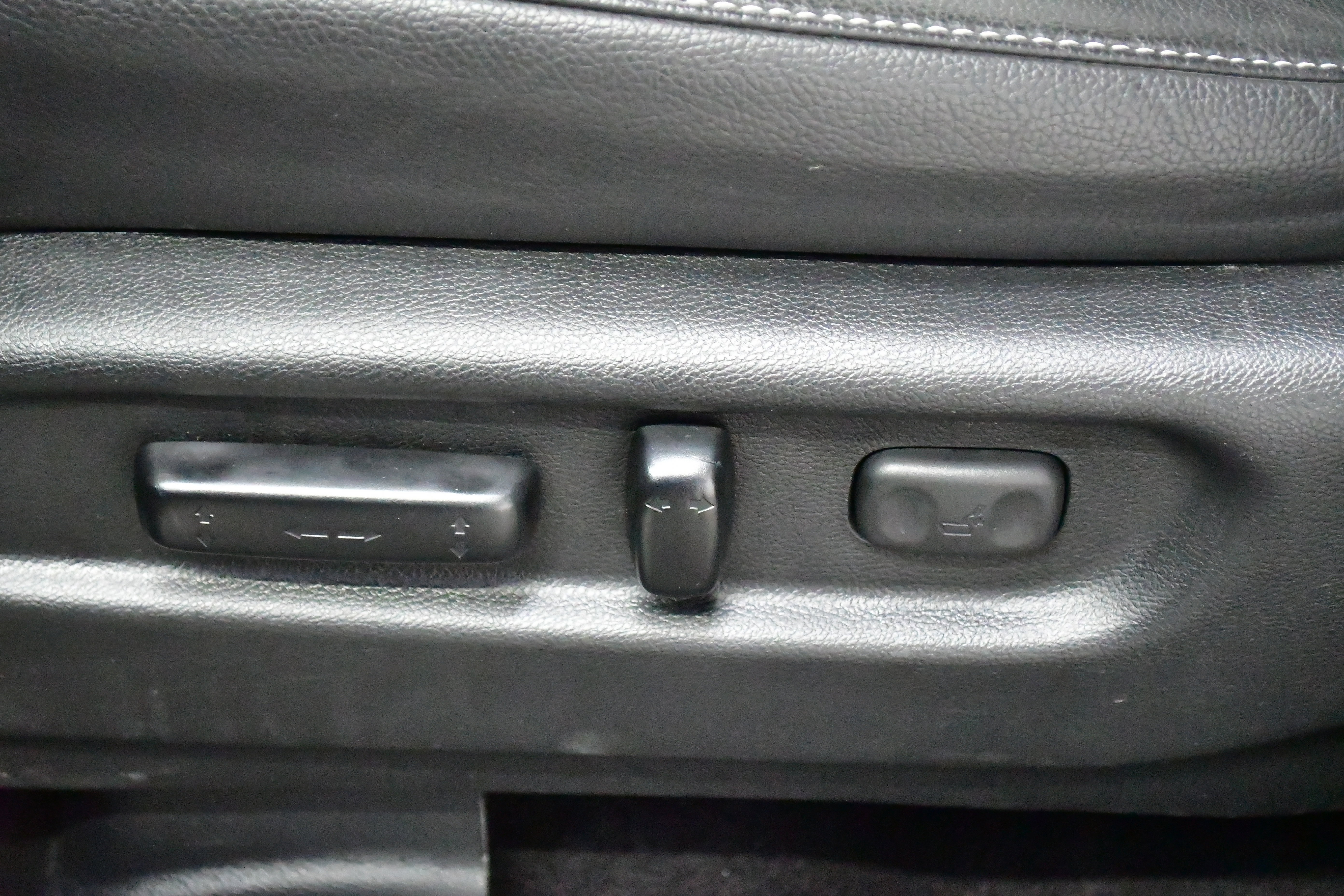 Used 2025 Honda Ridgeline RTL image 13