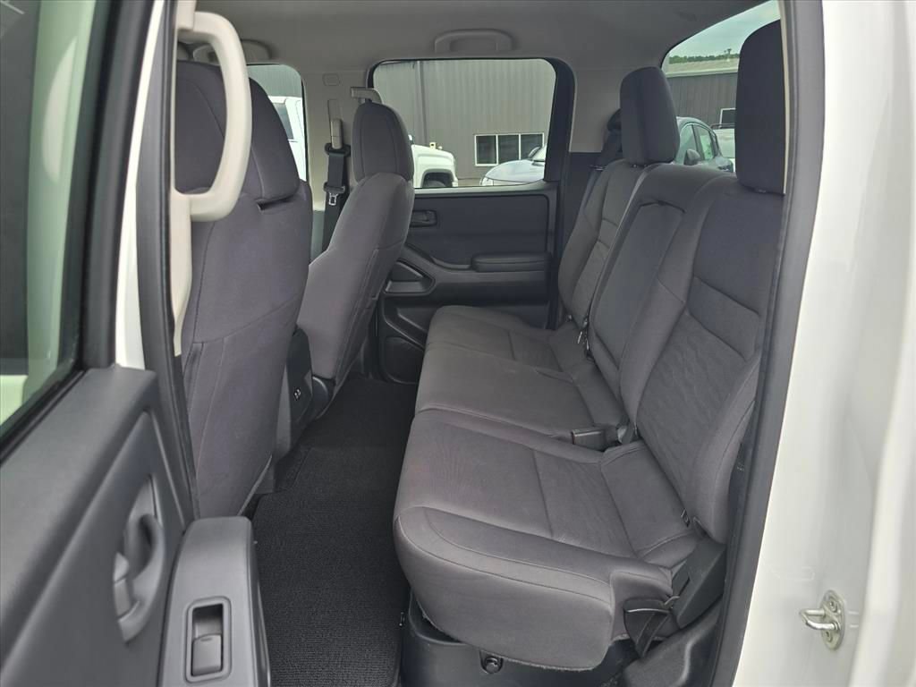 Used 2022 Nissan Frontier S w/ Technology Package RWD image 12