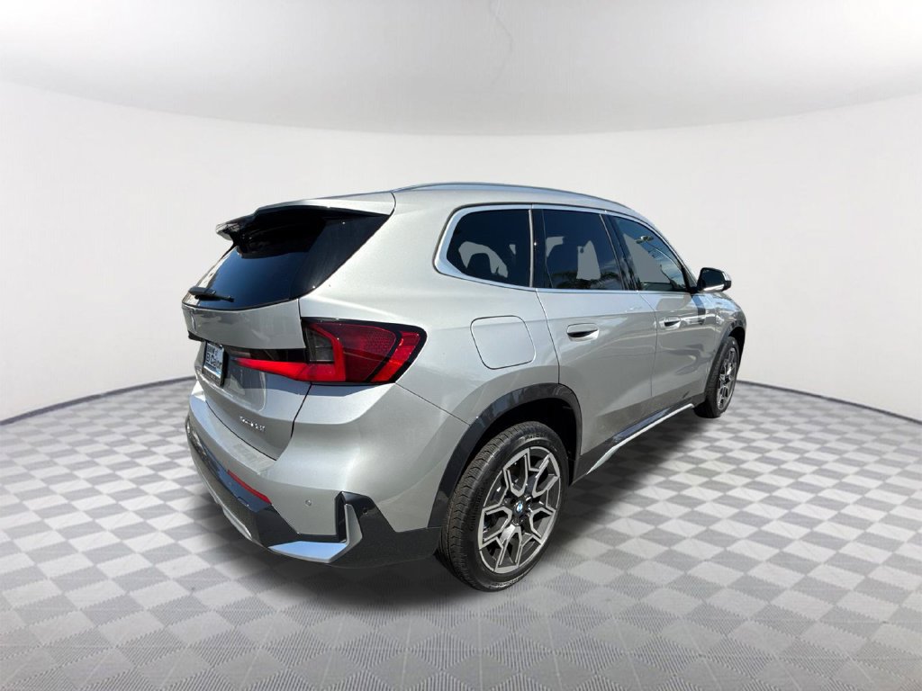 New 2026 BMW X1 xDrive28i w/ Technology Package AWD/4WD image 4