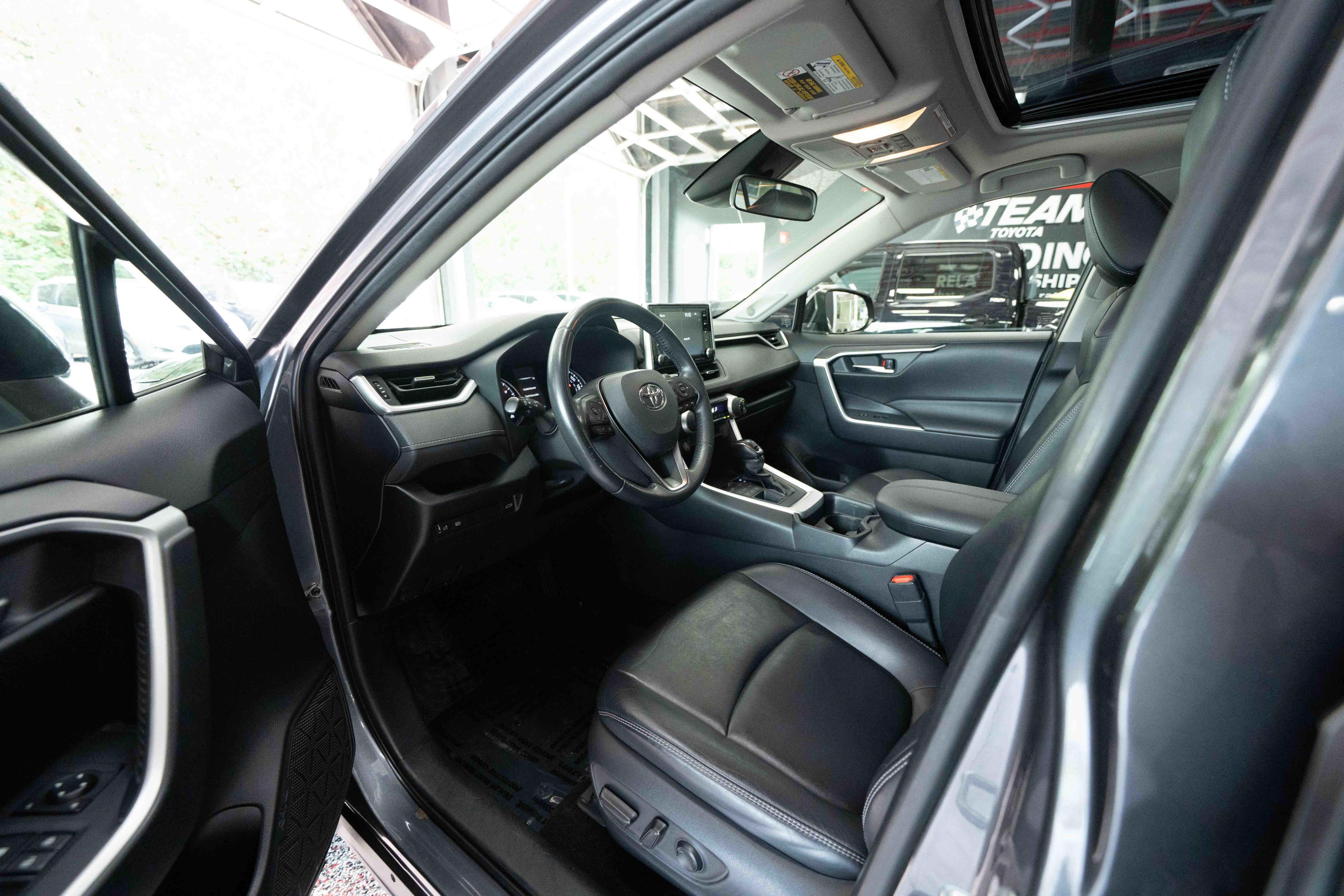 Used 2019 Toyota RAV4 XLE Premium w/ All Weather Liner Package AWD/4WD image 8