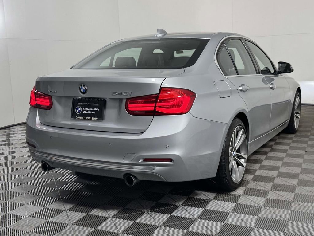 Used 2018 BMW 340i xDrive Sedan w/ Premium Package AWD/4WD image 10