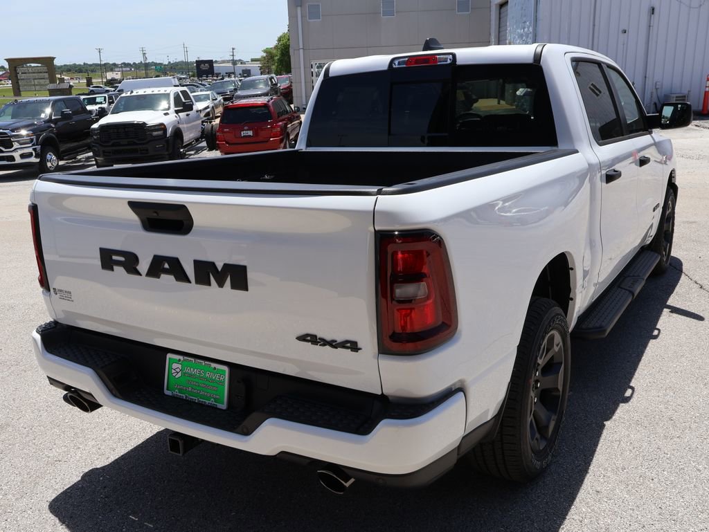 New 2026 RAM 1500 Express AWD/4WD image 5