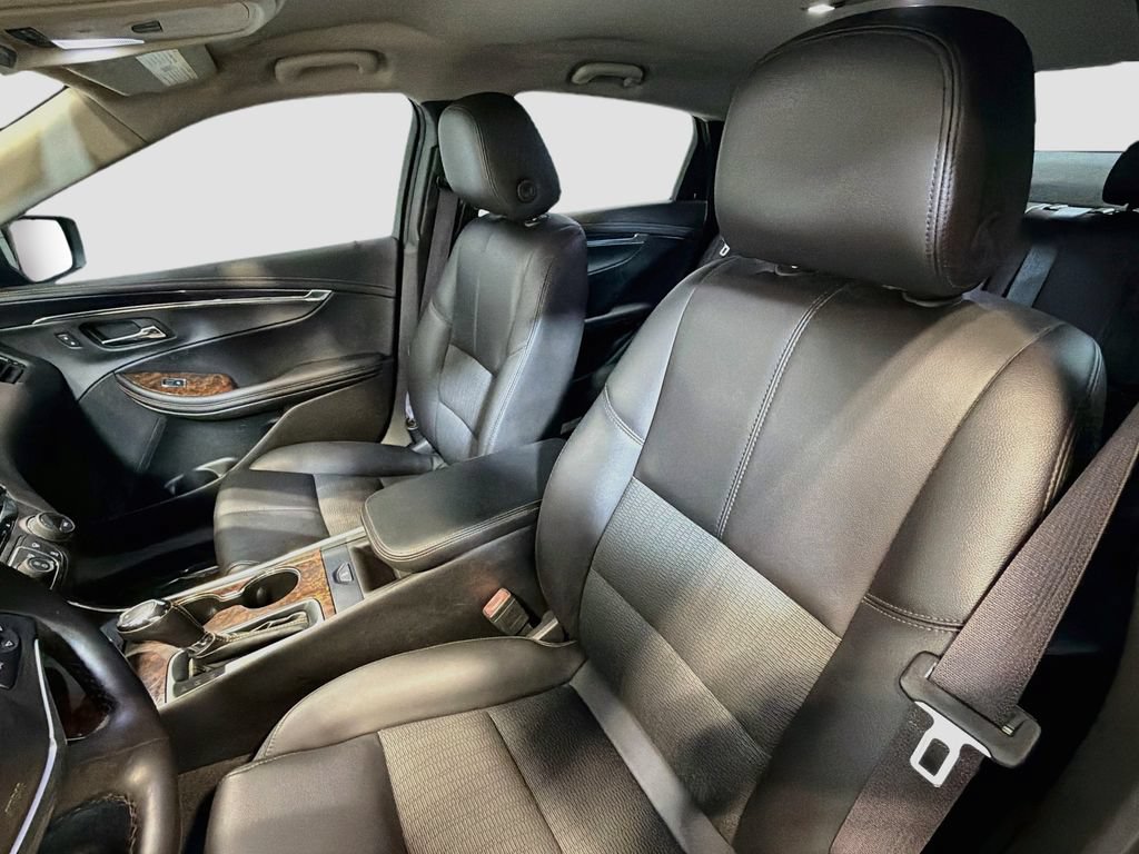 Used 2015 Chevrolet Impala LT w/ Convenience Package FWD image 15