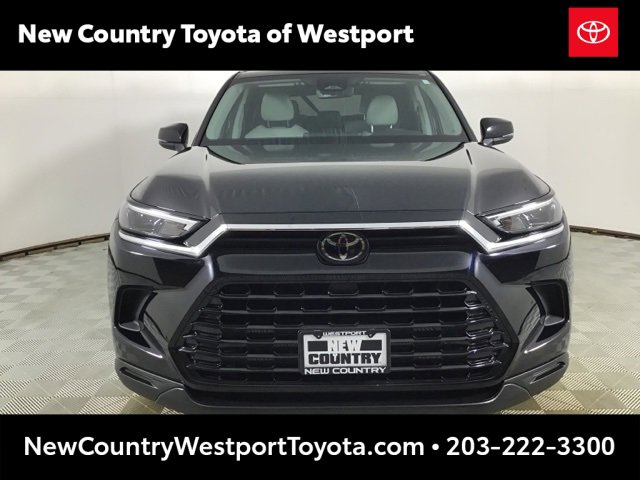 Used 2024 Toyota Grand Highlander XLE image 2