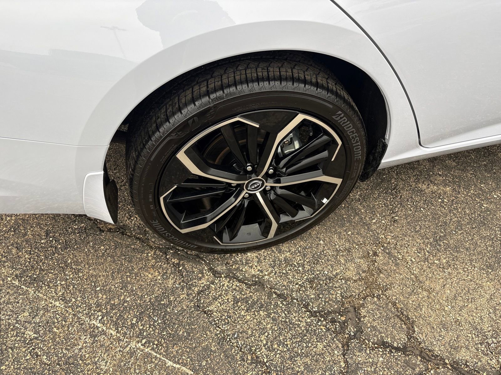 Used 2025 Nissan Altima 2.5 SR image 32