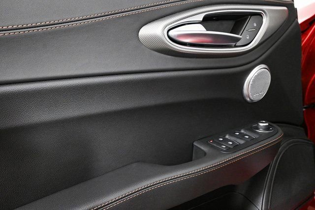 New 2025 Alfa Romeo Giulia w/ Driving Assist Package RWD image 9