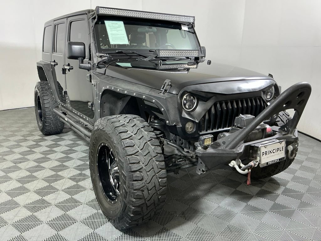 Used 2015 Jeep Wrangler Unlimited Sport w/ Connectivity Group AWD/4WD image 4
