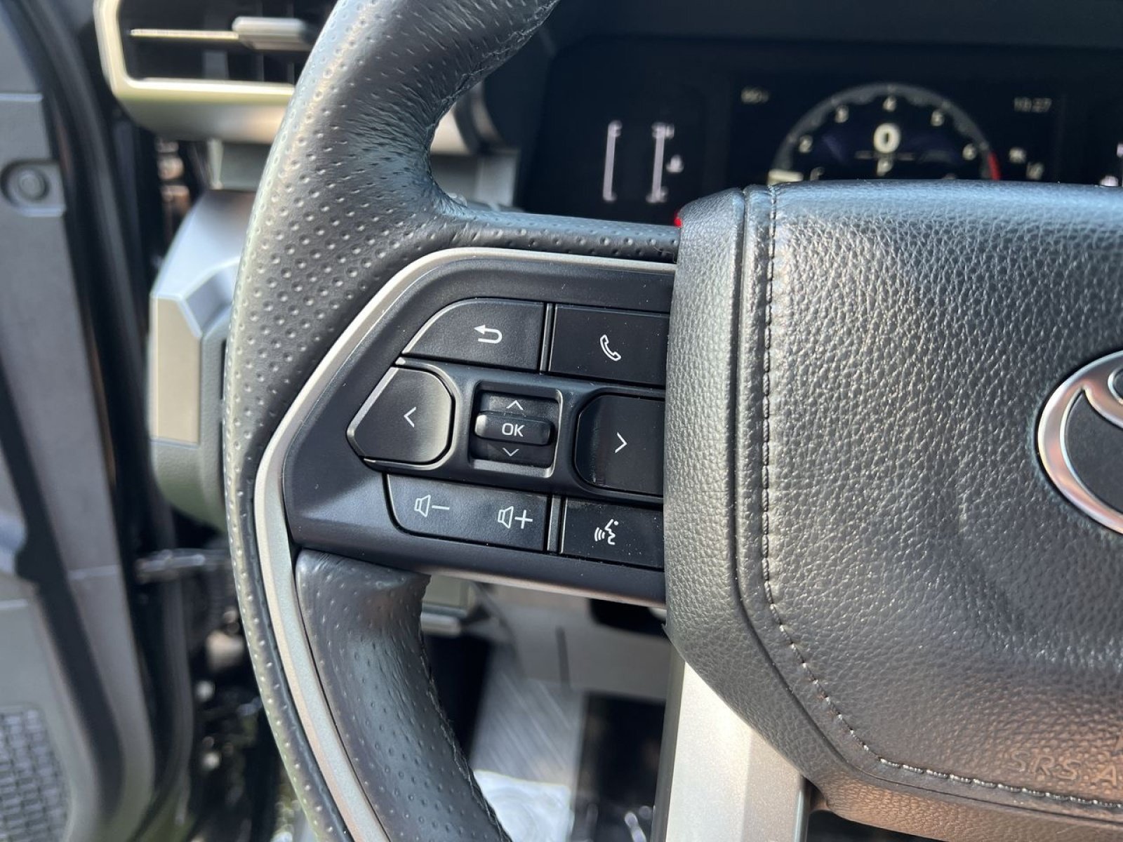 Used 2026 Toyota 4Runner SR5 AWD/4WD image 30
