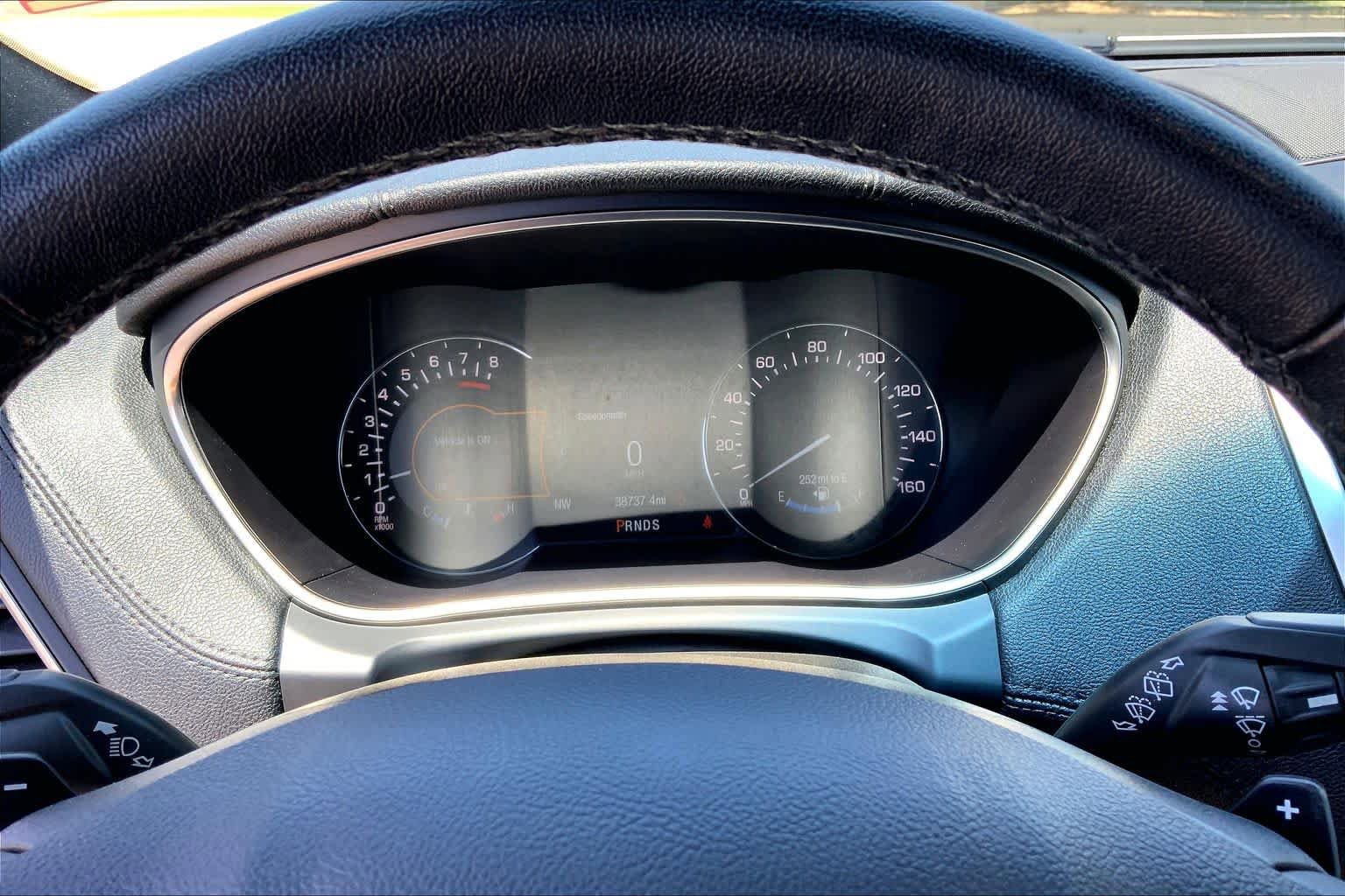 Used 2017 Lincoln MKX Premiere FWD image 25