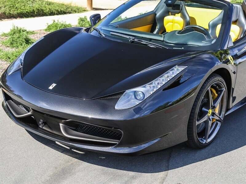 Used 2013 Ferrari 458 Spider RWD image 16