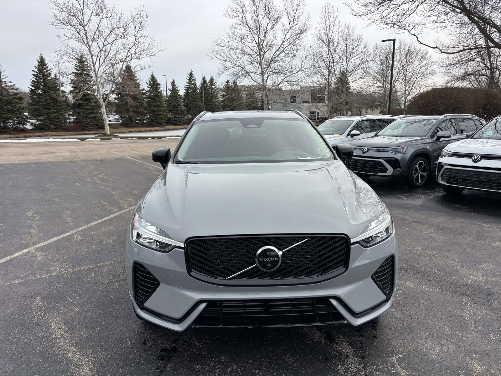 New 2026 Volvo XC60 T8 Plus w/ Protection Package Premier image 2