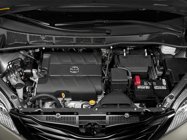 Used 2014 Toyota Sienna XLE w/ XLE Premium Package FWD image 13