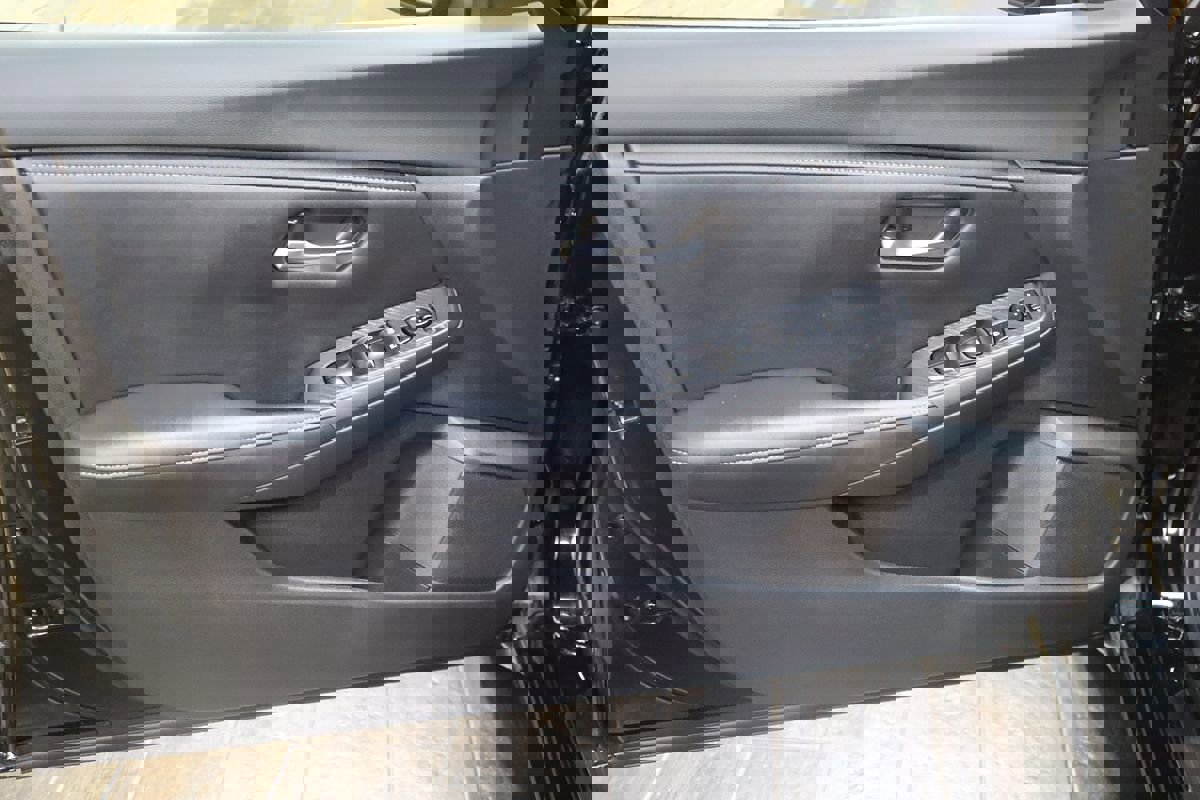 Used 2021 Nissan Sentra SV image 29