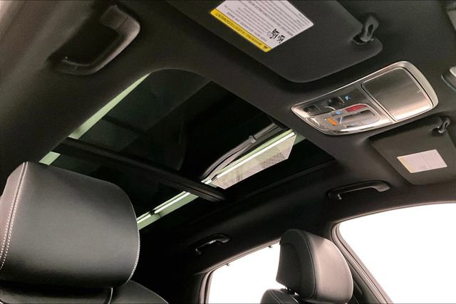 Used 2023 Genesis GV70 2.5T w/ Sport Prestige Package image 18