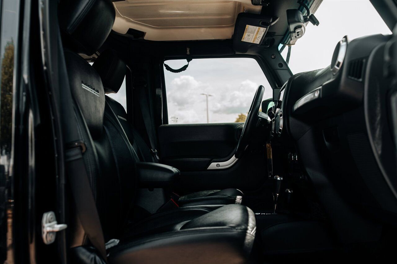 Used 2016 Jeep Wrangler Unlimited Rubicon image 49