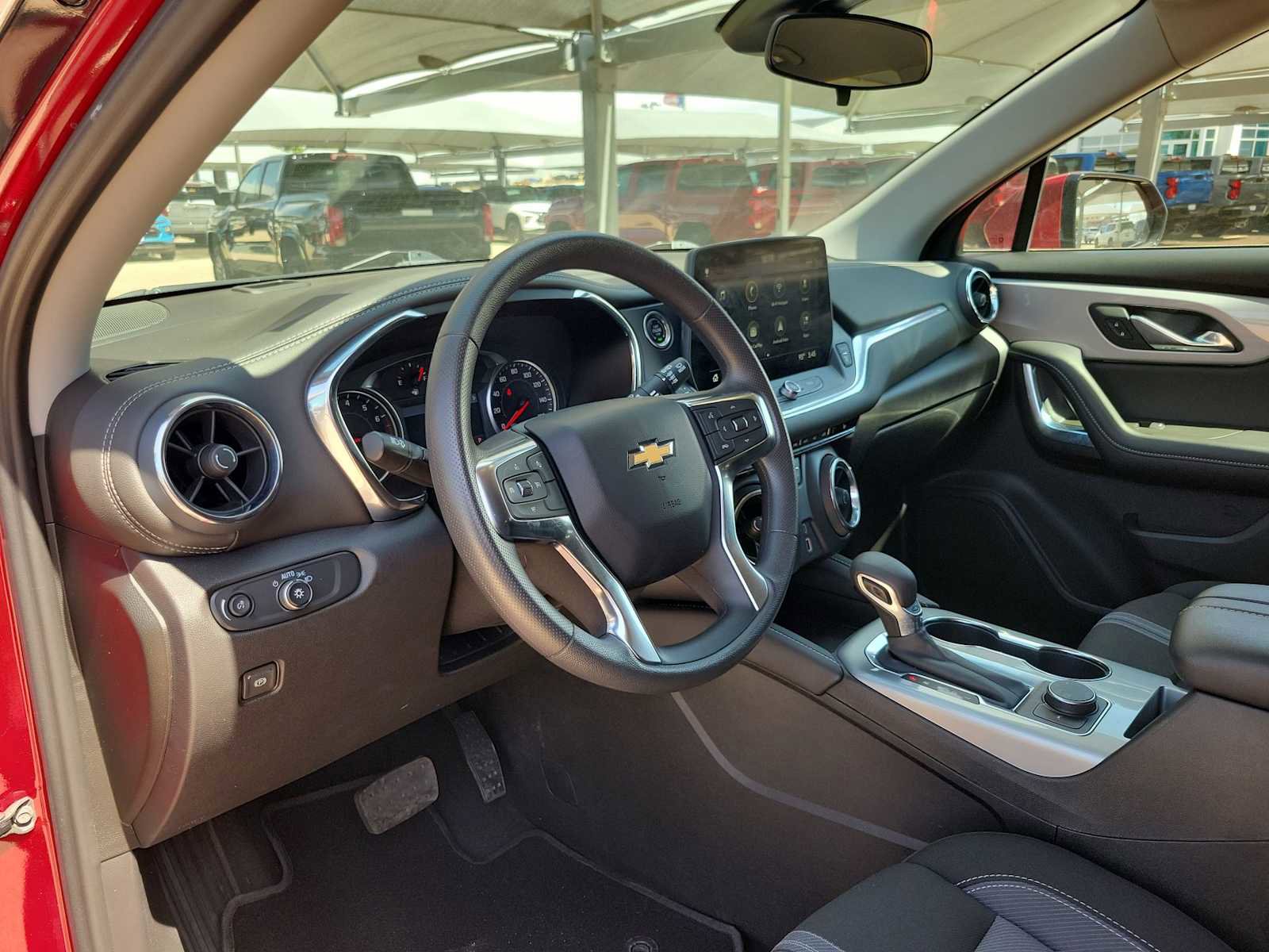 Used 2025 Chevrolet Blazer LT AWD/4WD image 10