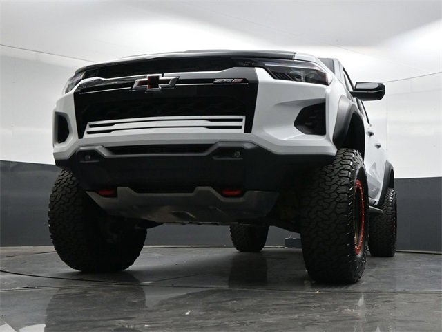 Used 2024 Chevrolet Colorado ZR2 w/ ZR2 Convenience Package III image 33