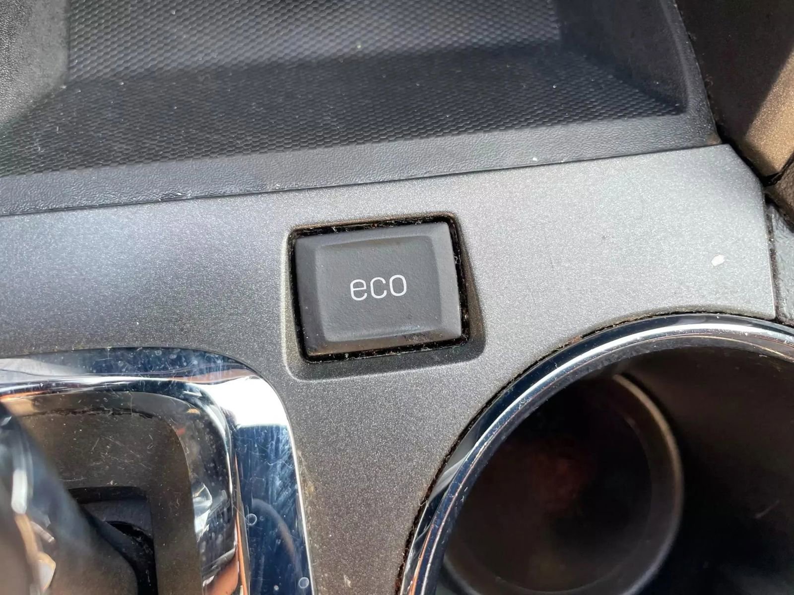 Used 2017 Chevrolet Equinox LT w/ Convenience Package image 46